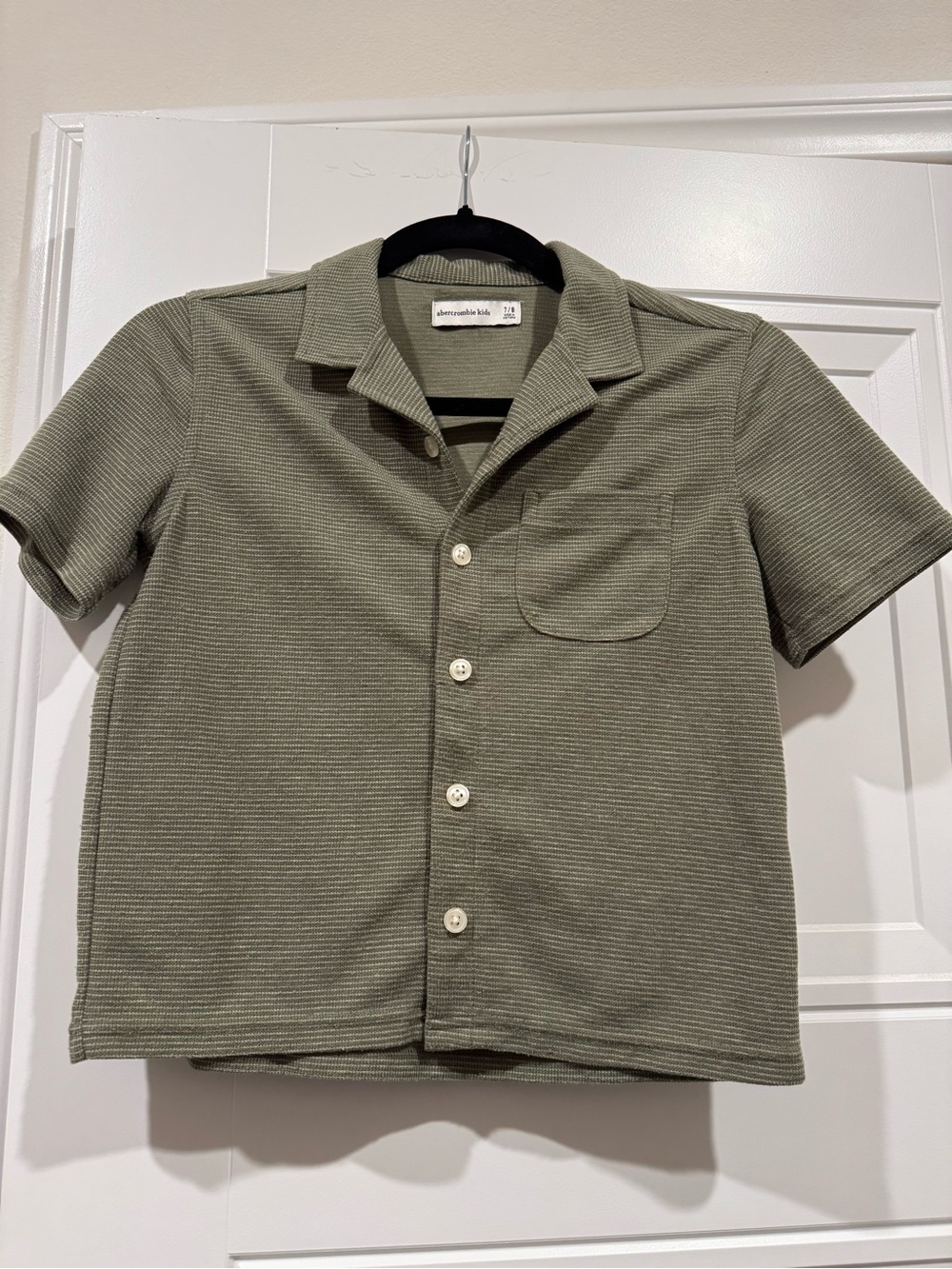 abercrombie kids sage ribbed button-up shirt
